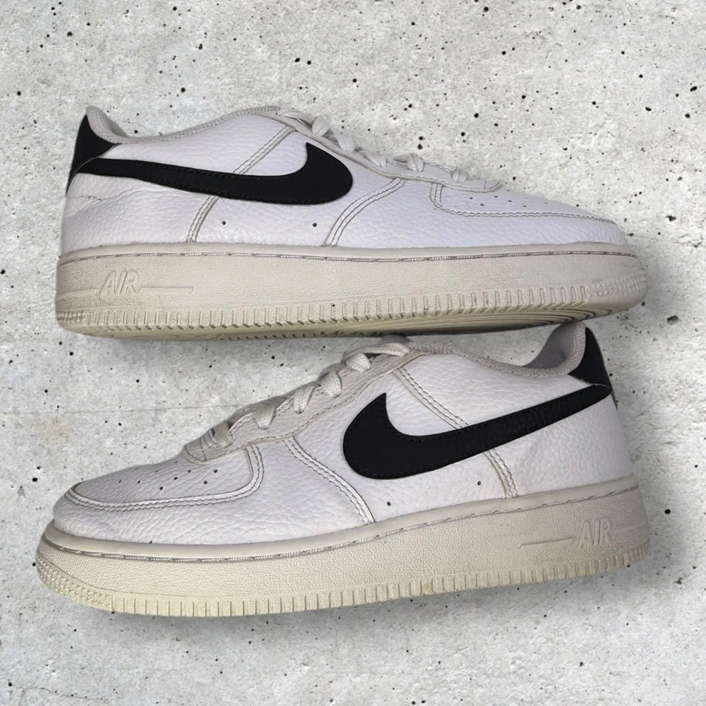 Nike Air Force One size 6Y
